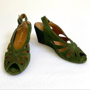 Like New Jeffrey Campbell Two-Tone Green Suede 6.5